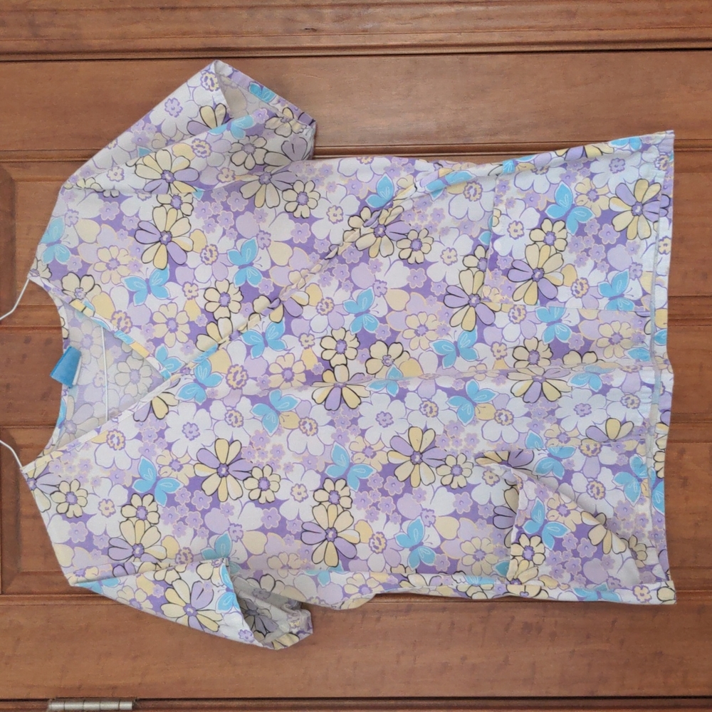 Women's Printed Scrub Top